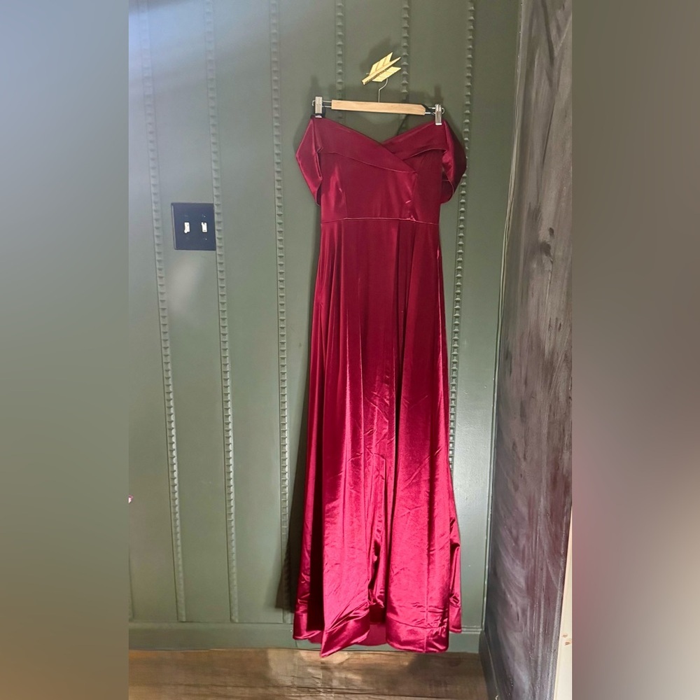 Windsor Red Sweetheart Maxi Gown with Flutter Cap Sleeves